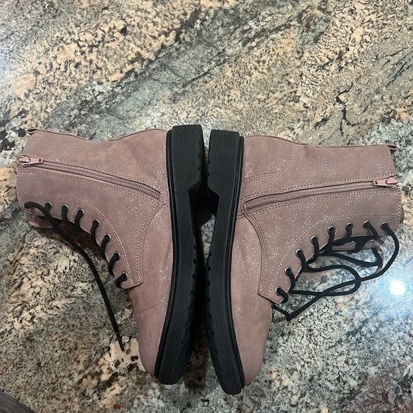 STEVE MADDEN Boots - Picture 5 of 12